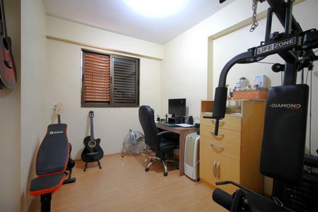 Apartamento à venda com 152m², 4 quartos e 4 vagasQuarto 2