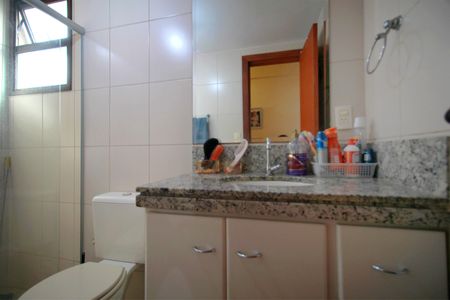 Apartamento à venda com 152m², 4 quartos e 4 vagasBanheiro