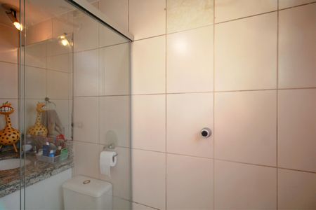 Apartamento à venda com 152m², 4 quartos e 4 vagasBanheiro da Suíte 2