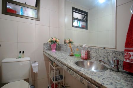 Apartamento à venda com 152m², 4 quartos e 4 vagasBanheiro