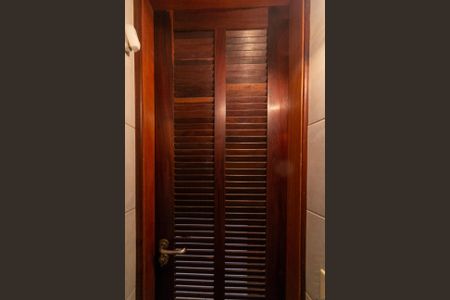 Casa à venda com 155m², 2 quartos e 3 vagas Casa à venda com 155m², 2 quartos e 3 vagasLavabo