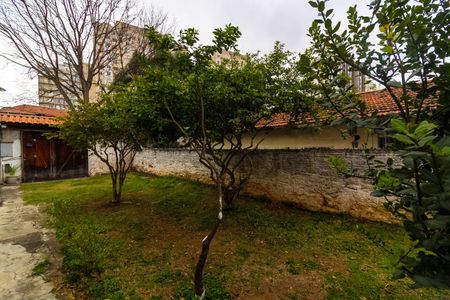 Casa à venda com 155m², 2 quartos e 3 vagas Casa à venda com 155m², 2 quartos e 3 vagasQuintal