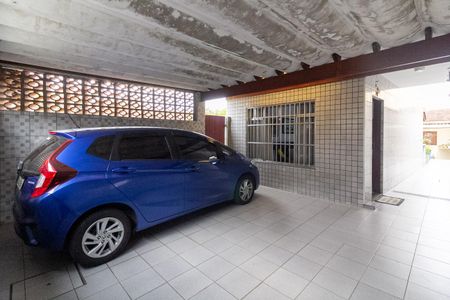 Casa à venda com 155m², 2 quartos e 3 vagas Casa à venda com 155m², 2 quartos e 3 vagasGaragem