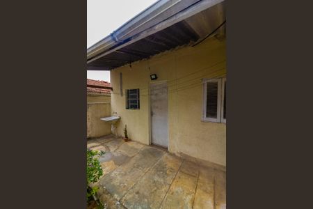 Casa à venda com 155m², 2 quartos e 3 vagas Casa à venda com 155m², 2 quartos e 3 vagasJardim e acesso a edícula