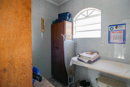 Casa à venda com 390m², 4 quartos e 4 vagas Casa à venda com 390m², 4 quartos e 4 vagasÁrea de Serviço