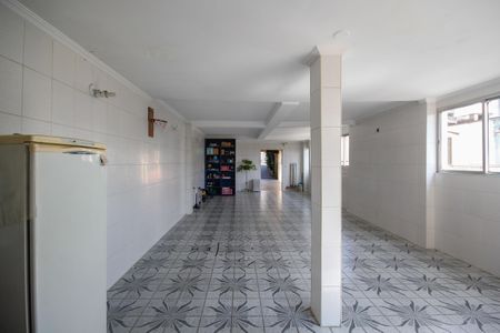 Casa à venda com 390m², 4 quartos e 4 vagas Casa à venda com 390m², 4 quartos e 4 vagasSalão 2
