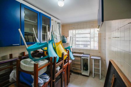 Casa à venda com 390m², 4 quartos e 4 vagas Casa à venda com 390m², 4 quartos e 4 vagasCozinha da Edícula