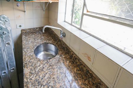 Casa à venda com 390m², 4 quartos e 4 vagas Casa à venda com 390m², 4 quartos e 4 vagasCozinha da Edícula