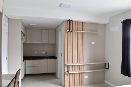 Stúdio de kitnet/studio para alugar com 1 quarto, 24m² em Centro, Curitiba
