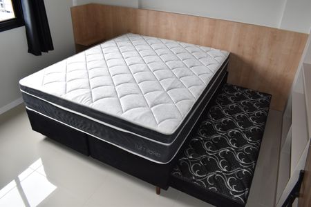 Stúdio de kitnet/studio para alugar com 1 quarto, 24m² em Centro, Curitiba