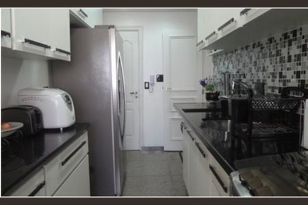 Apartamento à venda com 195m², 4 quartos e 3 vagas