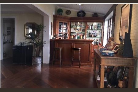 Apartamento à venda com 195m², 4 quartos e 3 vagas