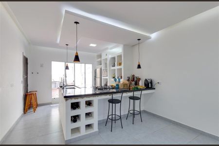 Casa à venda com 205m², 2 quartos e 4 vagas