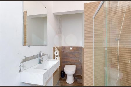 Casa à venda com 205m², 2 quartos e 4 vagas