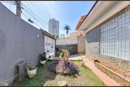 Casa à venda com 205m², 2 quartos e 4 vagas
