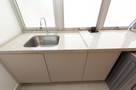 Apartamento para alugar com 142m², 3 quartos e 1 vagaÁrea de Serviço