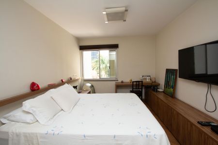 Apartamento para alugar com 142m², 3 quartos e 1 vagaSuíte