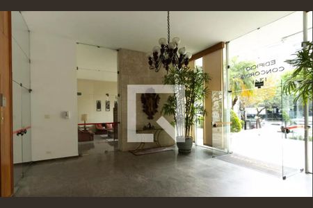 Apartamento para alugar com 142m², 3 quartos e 1 vagaHall social