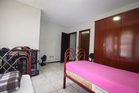 Casa à venda com 320m², 3 quartos e 7 vagasSuíte