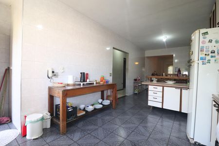Casa à venda com 320m², 3 quartos e 7 vagasCozinha