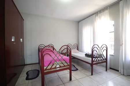 Casa à venda com 320m², 3 quartos e 7 vagasSuíte