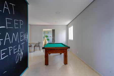 Apartamento à venda com 45m², 2 quartos e sem vagaÁrea comum - Salão de jogos