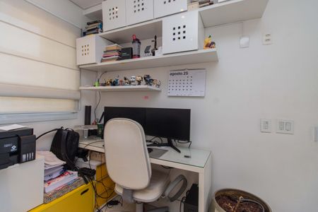 Apartamento à venda com 184m², 4 quartos e 3 vagas Apartamento à venda com 184m², 4 quartos e 3 vagasQuarto