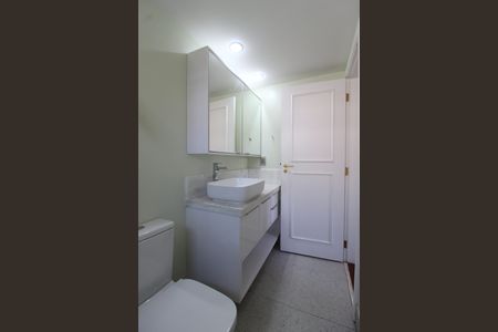 Apartamento à venda com 58m², 2 quartos e 1 vagaBanheiro da Suíte