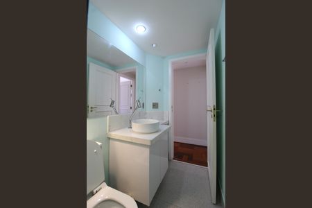 Apartamento à venda com 58m², 2 quartos e 1 vagaBanheiro Social