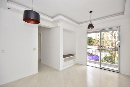 Apartamento para alugar com 62m², 2 quartos e 1 vagaSala