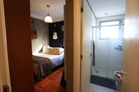 Apartamento à venda com 212m², 3 quartos e 4 vagas Apartamento à venda com 212m², 3 quartos e 4 vagasSuíte 2