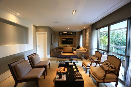 Sala de apartamento à venda com 3 quartos, 212m² em Vila Suzana, São Paulo