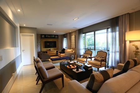 Apartamento à venda com 212m², 3 quartos e 4 vagas Apartamento à venda com 212m², 3 quartos e 4 vagasSala