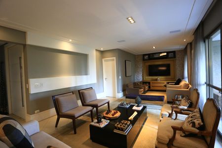 Sala de apartamento à venda com 3 quartos, 212m² em Vila Suzana, São Paulo