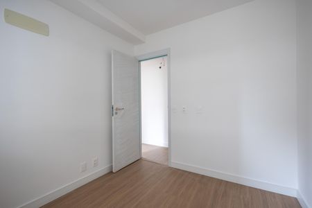 Apartamento à venda com 90m², 3 quartos e 1 vagaQuarto 2