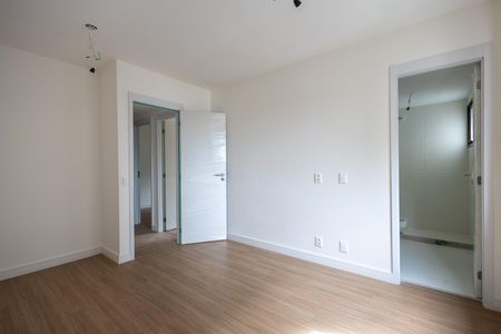 Apartamento à venda com 90m², 3 quartos e 1 vagaSuíte