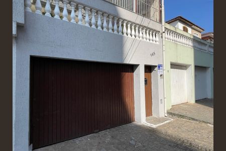 Casa para alugar com 210m², 3 quartos e 2 vagas Casa para alugar com 210m², 3 quartos e 2 vagasFachada