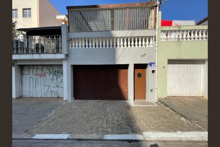 Casa para alugar com 210m², 3 quartos e 2 vagas Casa para alugar com 210m², 3 quartos e 2 vagasFachada
