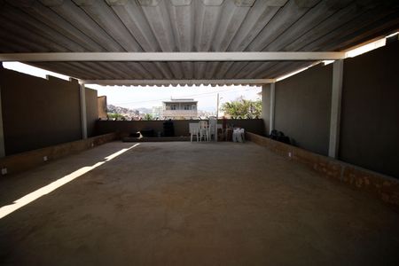 Casa à venda com 300m², 3 quartos e 4 vagasTerraço