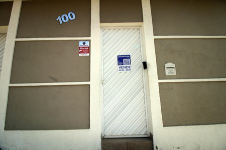 Casa à venda com 300m², 3 quartos e 4 vagasPlaca