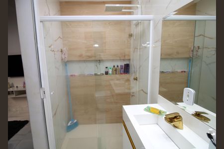 Casa à venda com 300m², 3 quartos e 4 vagasBanheiro da Suíte 3