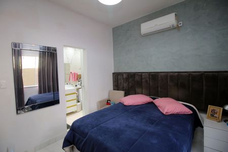 Casa à venda com 300m², 3 quartos e 4 vagasQuarto 3 - Suíte