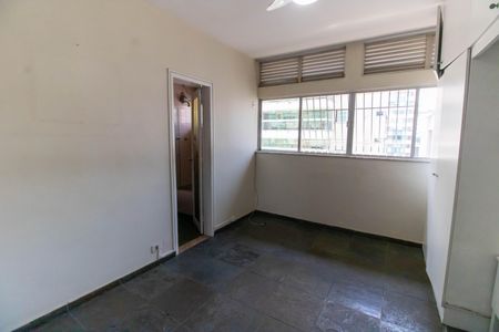 Apartamento à venda com 130m², 3 quartos e 1 vaga Apartamento à venda com 130m², 3 quartos e 1 vagaSuíte