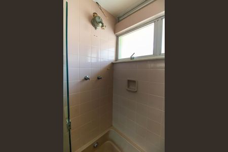 Apartamento à venda com 130m², 3 quartos e 1 vaga Apartamento à venda com 130m², 3 quartos e 1 vagaBanheiro da Suíte