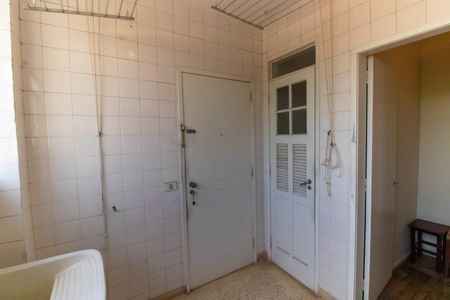 Apartamento à venda com 130m², 3 quartos e 1 vaga Apartamento à venda com 130m², 3 quartos e 1 vagaÁrea de Serviço