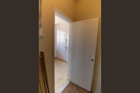 Apartamento à venda com 130m², 3 quartos e 1 vaga Apartamento à venda com 130m², 3 quartos e 1 vagaQuarto de Serviço