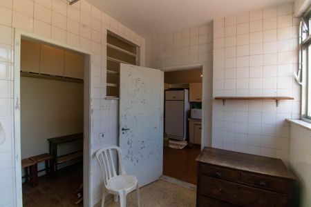 Apartamento à venda com 130m², 3 quartos e 1 vaga Apartamento à venda com 130m², 3 quartos e 1 vagaÁrea de Serviço