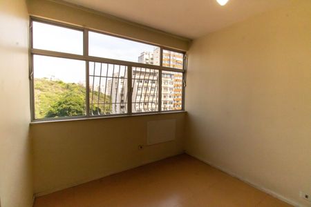 Apartamento à venda com 130m², 3 quartos e 1 vaga Apartamento à venda com 130m², 3 quartos e 1 vagaQuarto 2