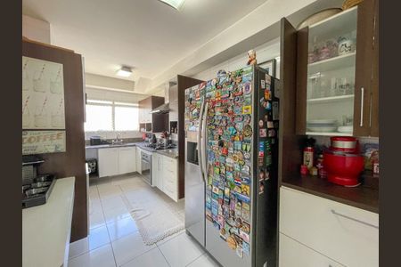 Apartamento à venda com 139m², 3 quartos e 2 vagas Apartamento à venda com 139m², 3 quartos e 2 vagasFoto 01