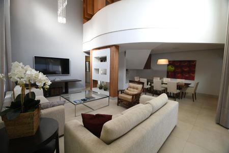 Casa de condomínio à venda com 364m², 3 quartos e 2 vagasSala